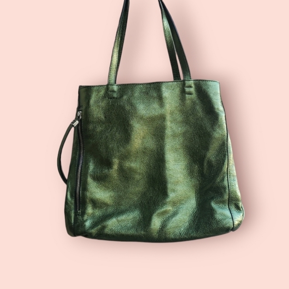 Metallic green  gianni chiarini soft leather purse